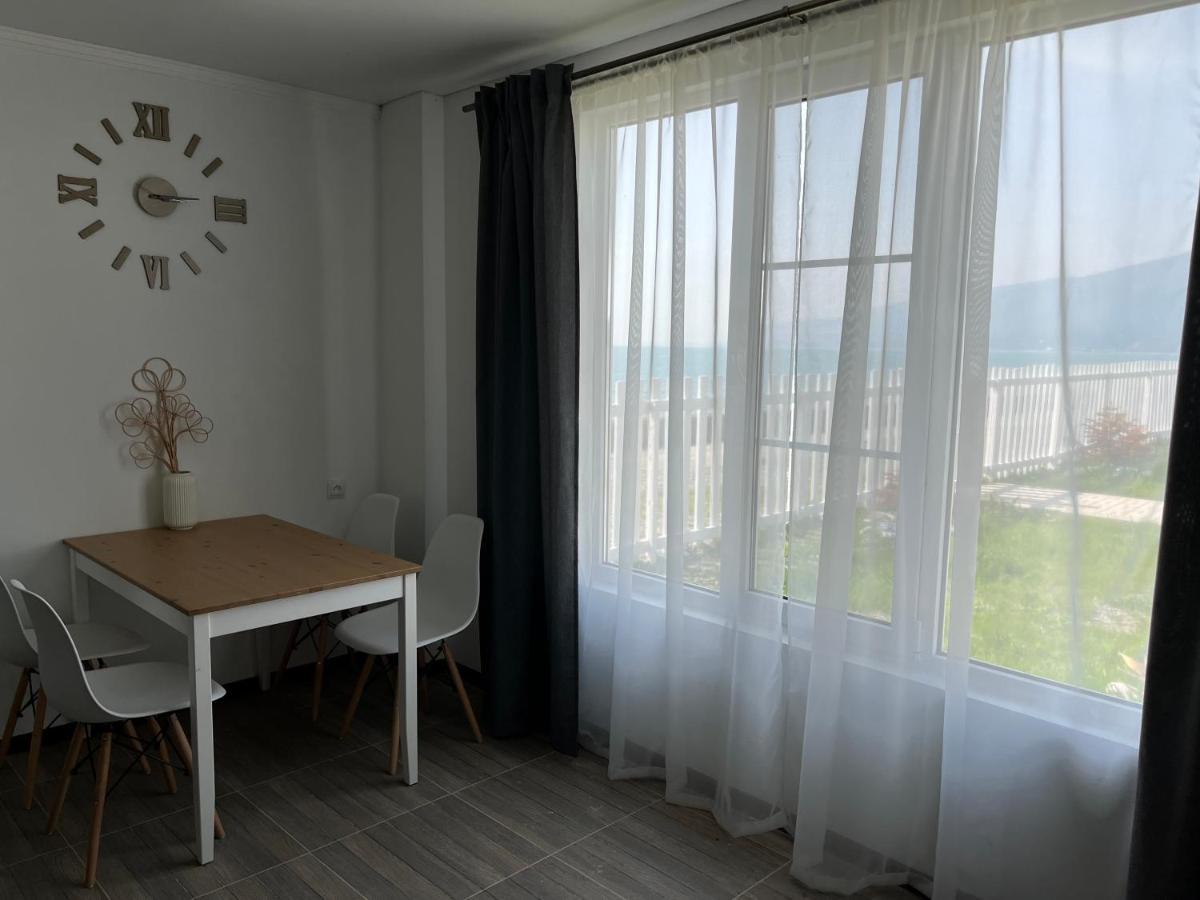 “Black Sea” Cottages Gagry Exterior photo